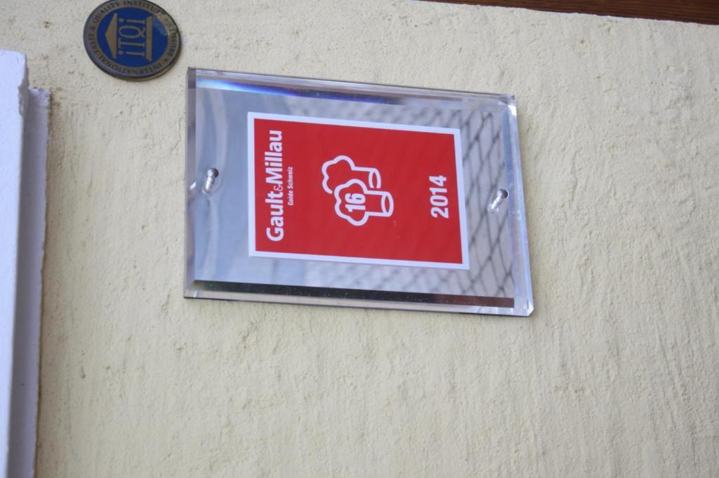 Auberge Communale Bogis Bossey Екстериор снимка